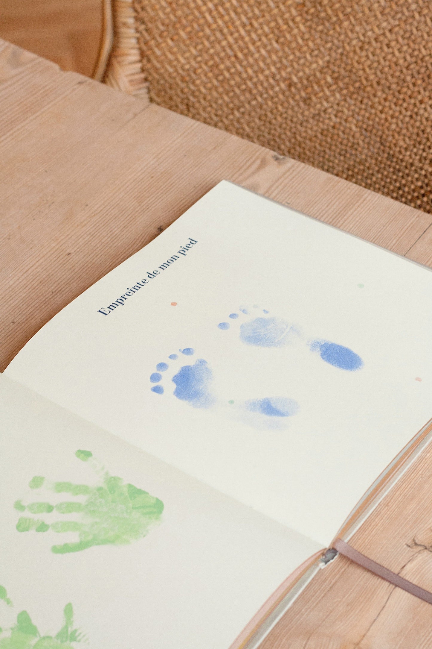 hand & footprint – light blue