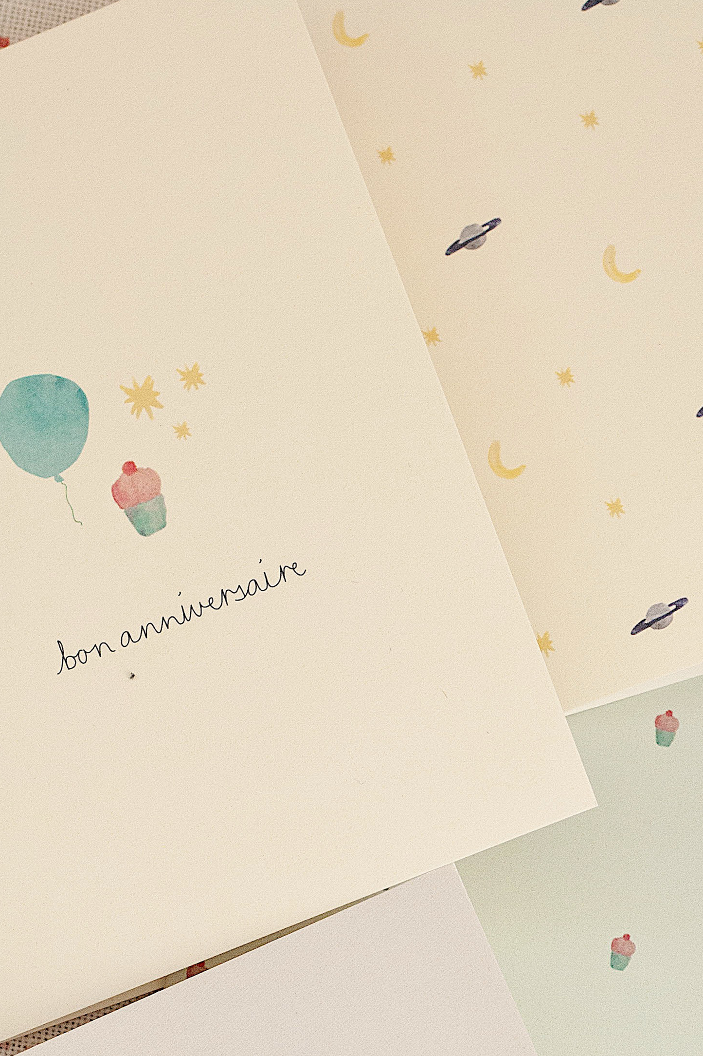 greeting card – bon anniversaire – blue balloon