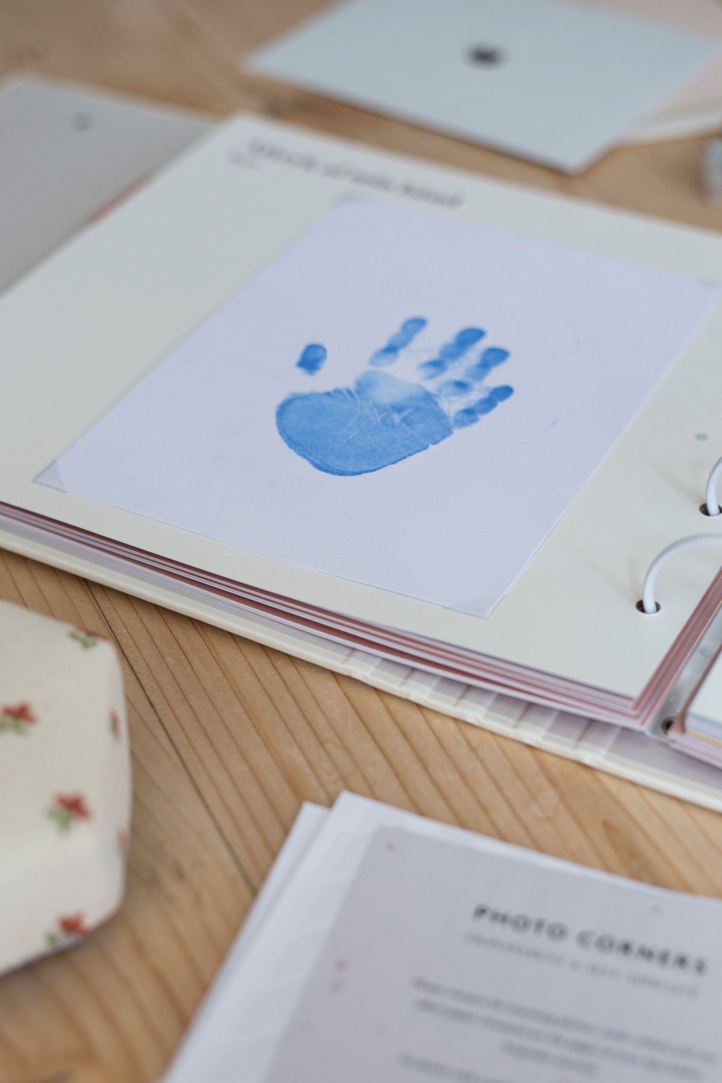 hand & footprint – light blue